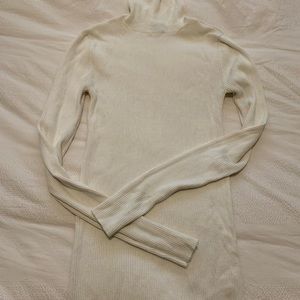 Express Women’s Turtleneck Sweater